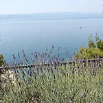 Victoria